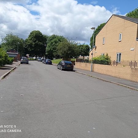 Luxury New House With Free Parking Birmingham Exterior foto