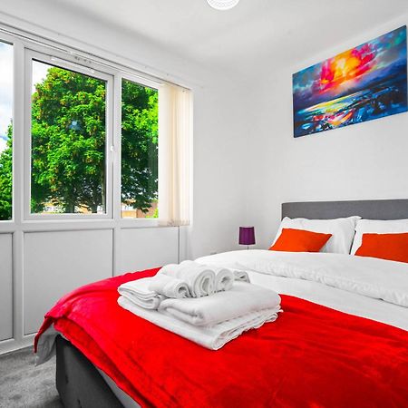 Luxury New House With Free Parking Birmingham Exterior foto
