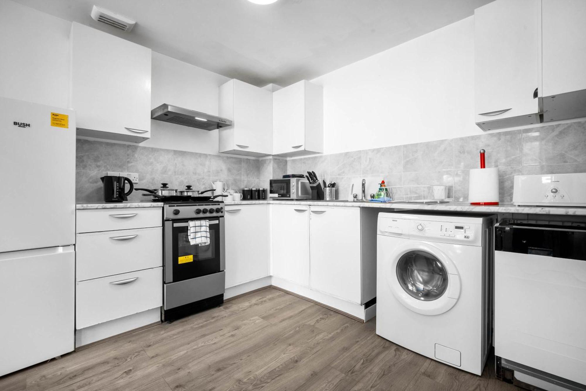 Luxury New House With Free Parking Birmingham Exterior foto